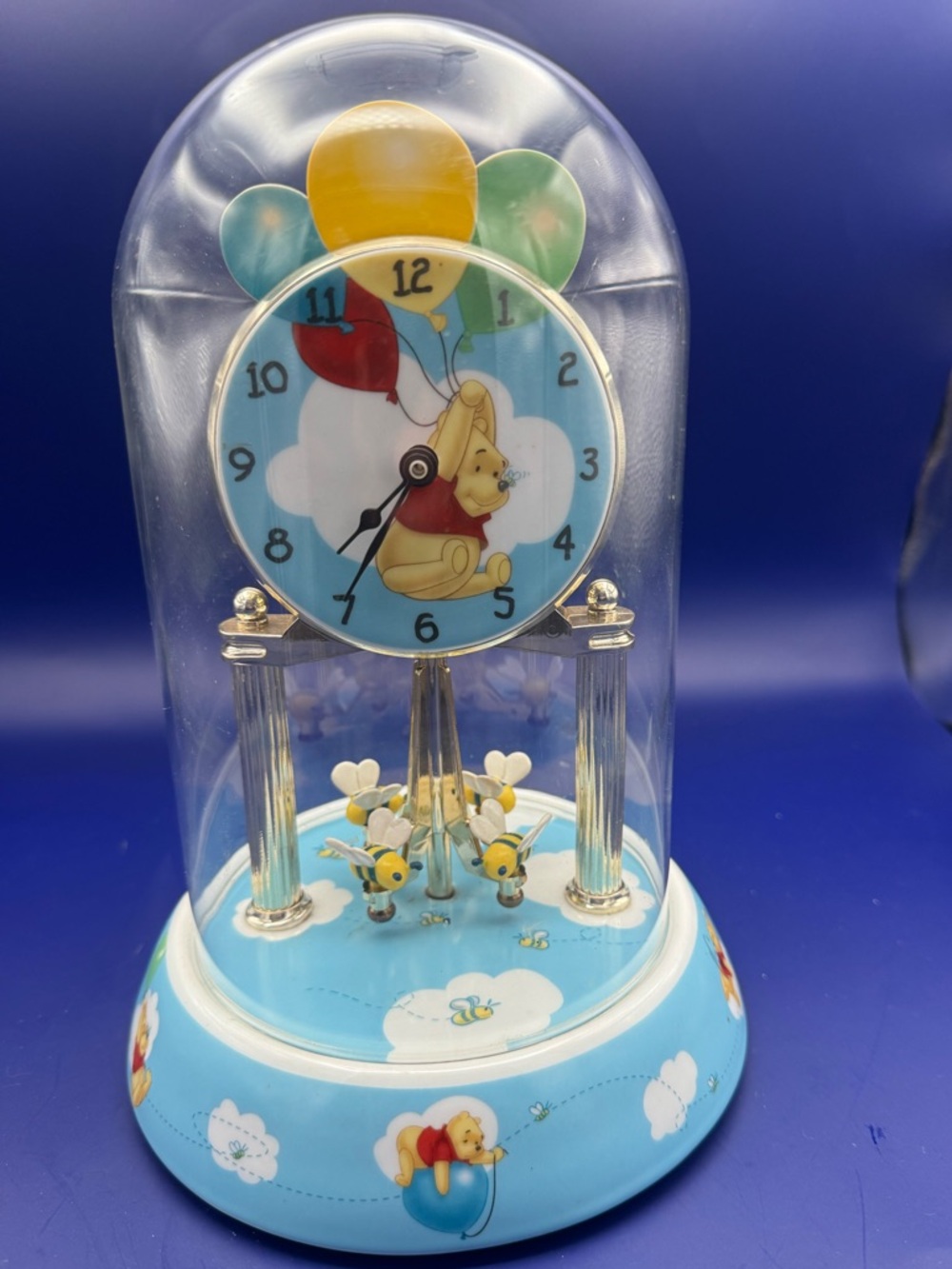 Disney Winnie the Pooh Bees & Balloons Anniversary Clock